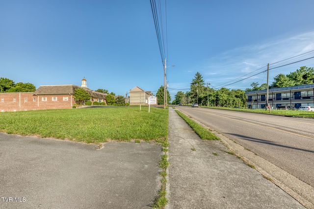 2315 Browns Mill Road, Johnson City, TN 37604