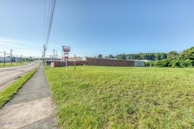 2315 Browns Mill Road, Johnson City, TN 37604