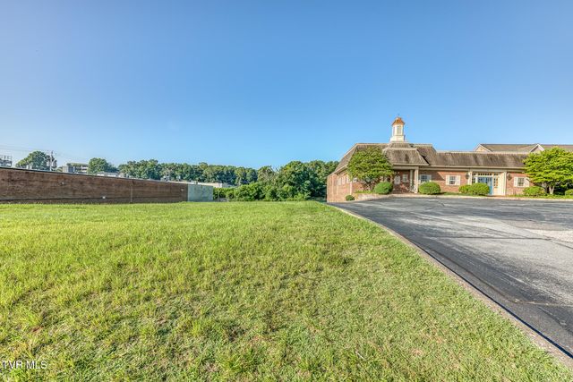 2315 Browns Mill Road, Johnson City, TN 37604