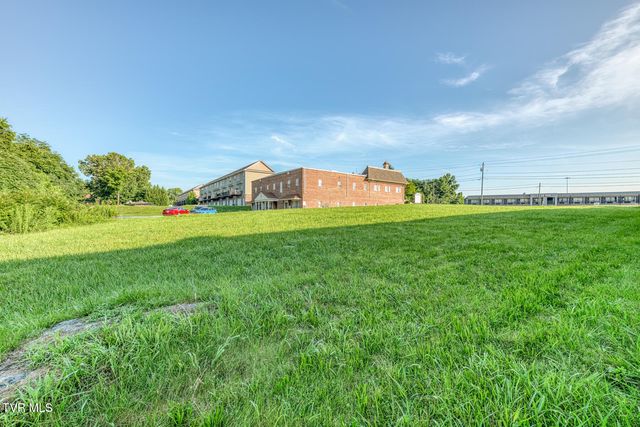 2315 Browns Mill Road, Johnson City, TN 37604