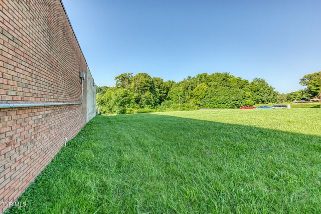 2315 Browns Mill Road, Johnson City, TN 37604