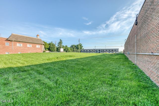 2315 Browns Mill Road, Johnson City, TN 37604