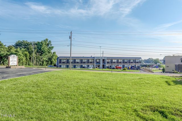 2315 Browns Mill Road, Johnson City, TN 37604