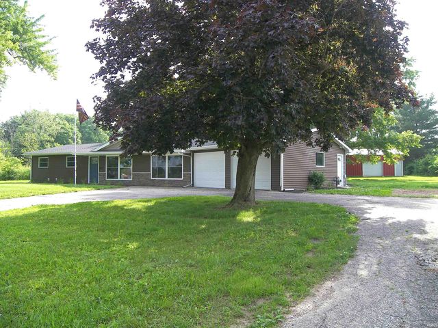 8138 Rose Road, Plymouth, IN 46563
