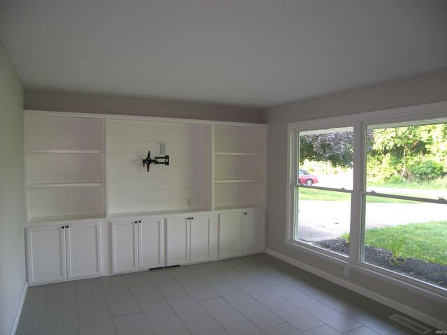8138 Rose Road, Plymouth, IN 46563