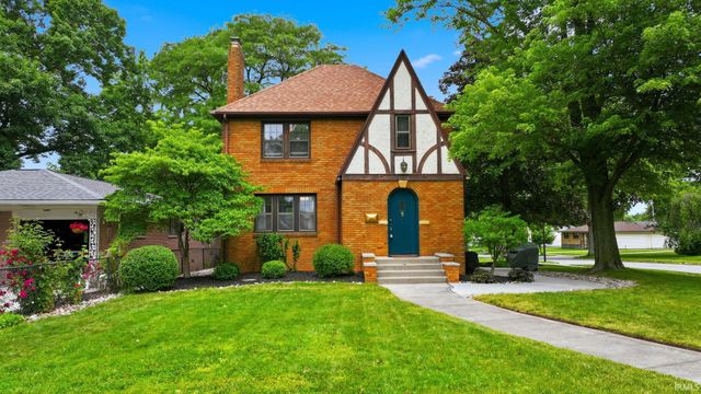 1832 Purdue Drive, Fort Wayne, IN 46808