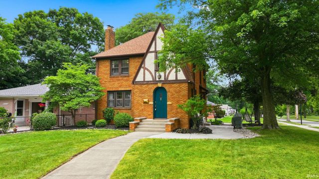 1832 Purdue Drive, Fort Wayne, IN 46808