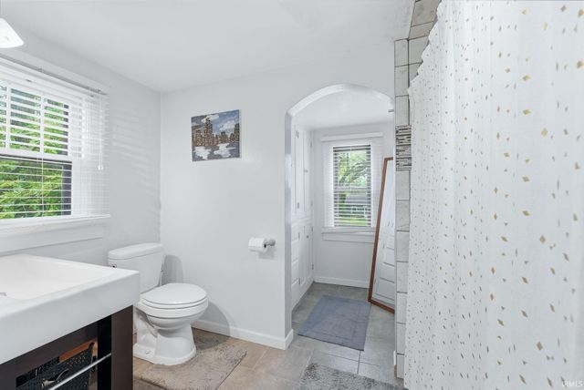 1832 Purdue Drive, Fort Wayne, IN 46808