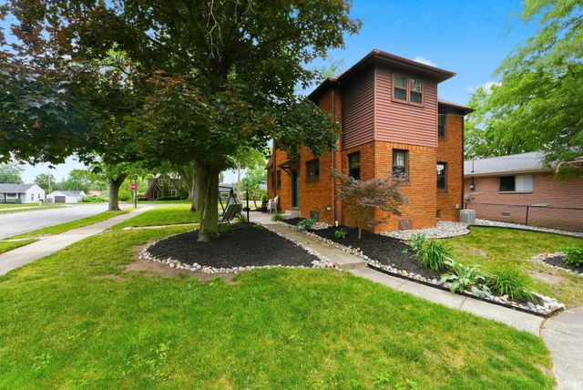 1832 Purdue Drive, Fort Wayne, IN 46808