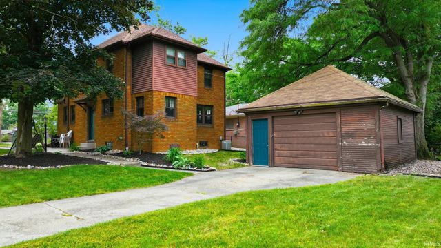 1832 Purdue Drive, Fort Wayne, IN 46808