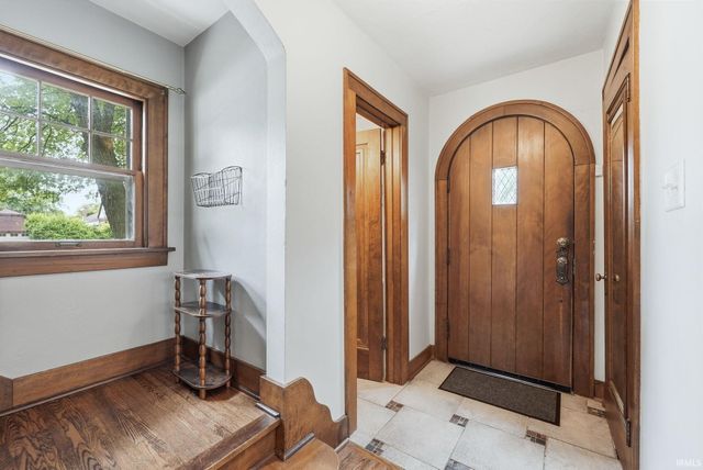 1832 Purdue Drive, Fort Wayne, IN 46808