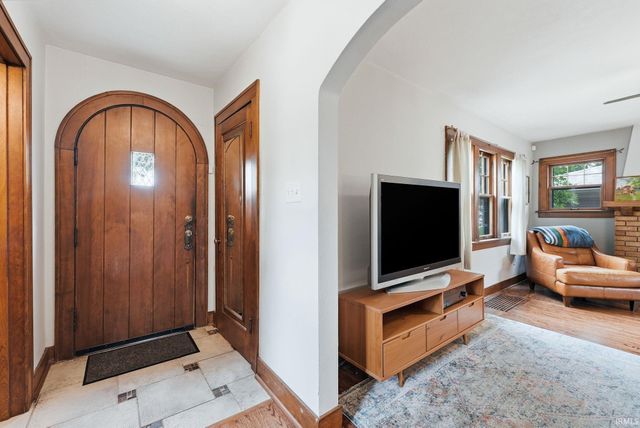 1832 Purdue Drive, Fort Wayne, IN 46808
