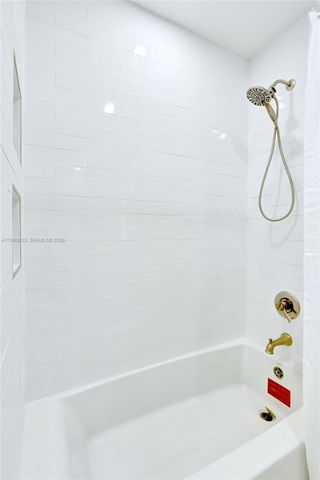 1050 SE 5th Ct, Pompano Beach, FL 33060