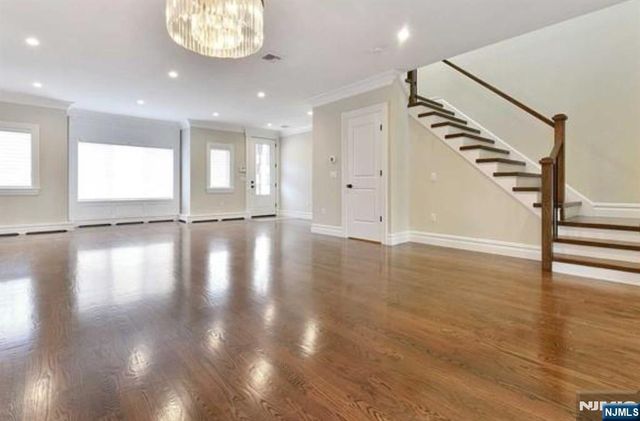 269 9th Street B, Palisades Park, NJ 07650