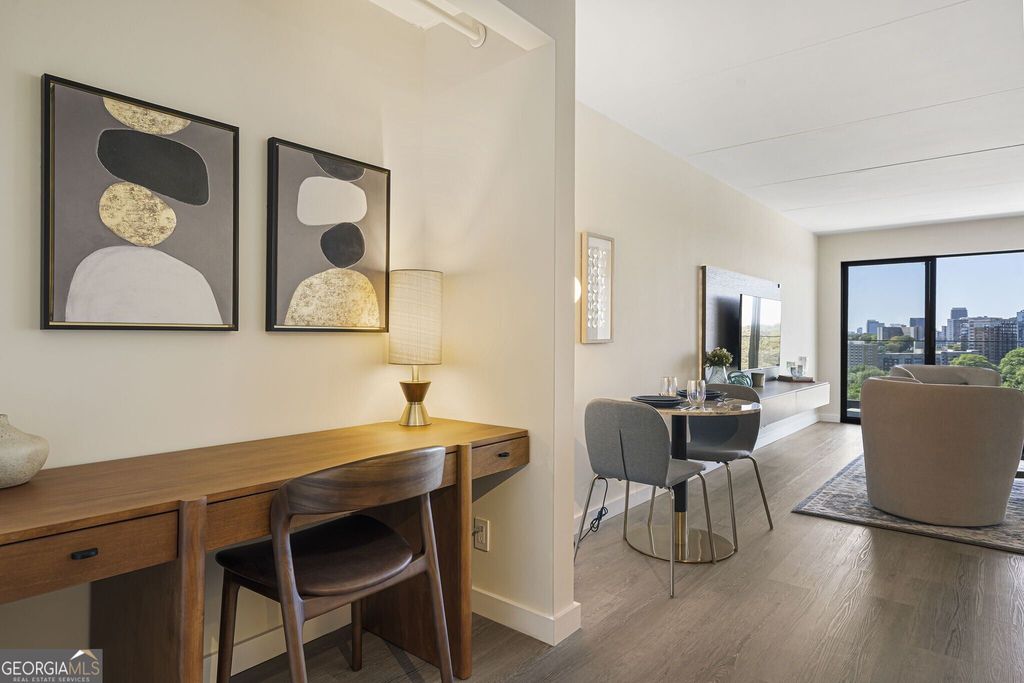 2460 Peachtree Road NE 201, Atlanta, GA 30305 — photo 2