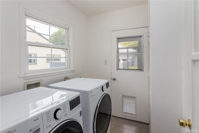 8129 Darby Avenue, Reseda, CA 91335