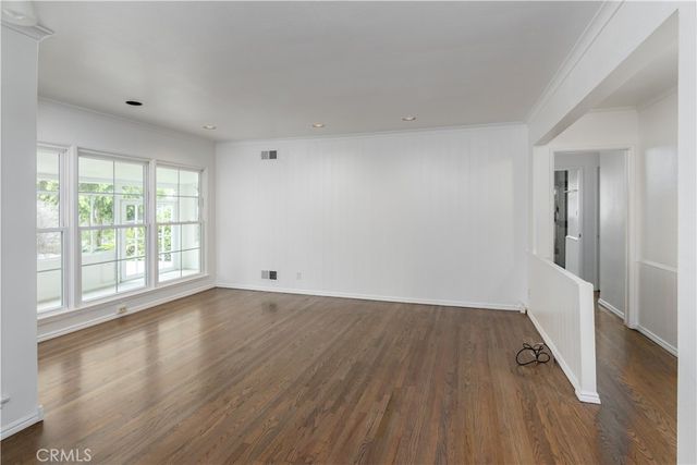 8129 Darby Avenue, Reseda, CA 91335