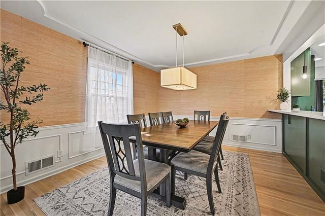 12716 Oakmont Drive, Kansas City, MO 64145