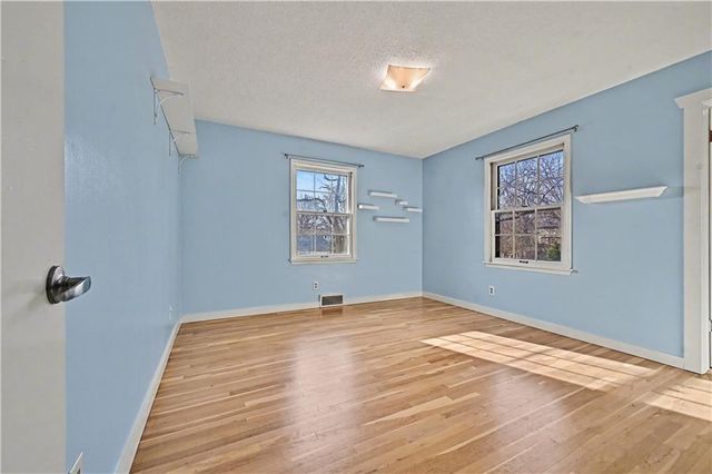 12716 Oakmont Drive, Kansas City, MO 64145