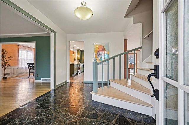 12716 Oakmont Drive, Kansas City, MO 64145