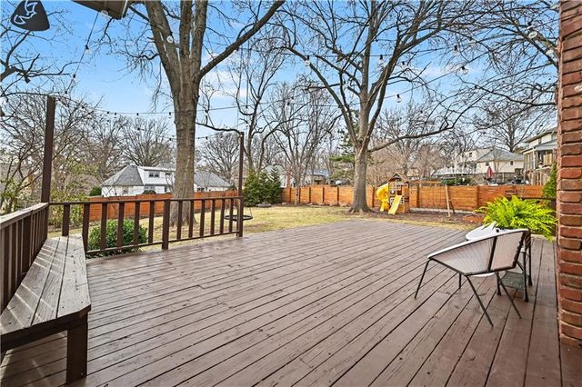 12716 Oakmont Drive, Kansas City, MO 64145