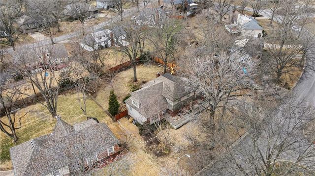 12716 Oakmont Drive, Kansas City, MO 64145