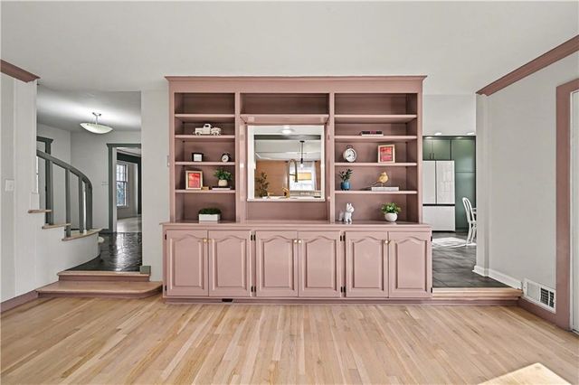 12716 Oakmont Drive, Kansas City, MO 64145