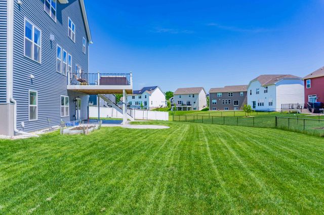 1407 Ironwood Court, Carver, MN 55315