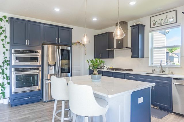 1407 Ironwood Court, Carver, MN 55315