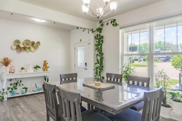 1407 Ironwood Court, Carver, MN 55315