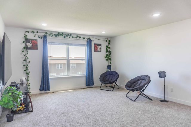 1407 Ironwood Court, Carver, MN 55315