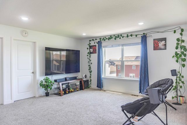1407 Ironwood Court, Carver, MN 55315