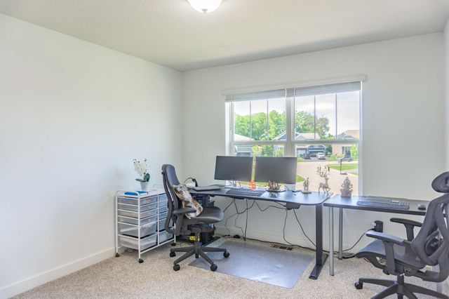 1407 Ironwood Court, Carver, MN 55315