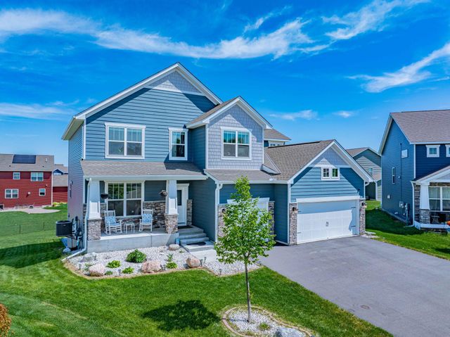 1407 Ironwood Court, Carver, MN 55315