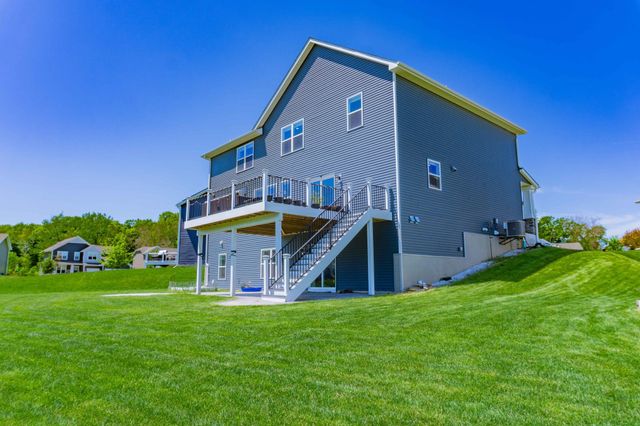 1407 Ironwood Court, Carver, MN 55315