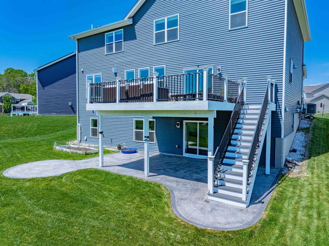 1407 Ironwood Court, Carver, MN 55315