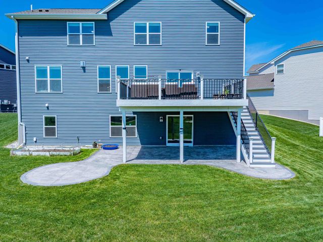 1407 Ironwood Court, Carver, MN 55315