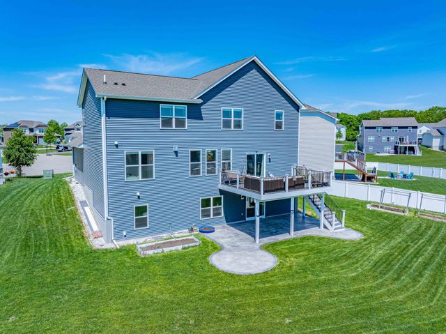 1407 Ironwood Court, Carver, MN 55315