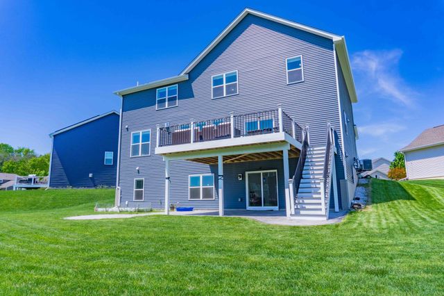 1407 Ironwood Court, Carver, MN 55315