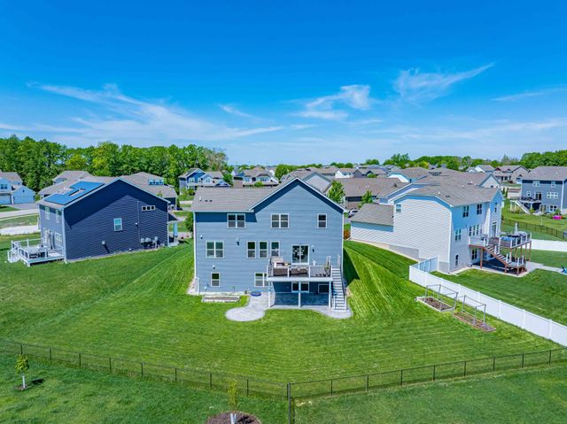 1407 Ironwood Court, Carver, MN 55315