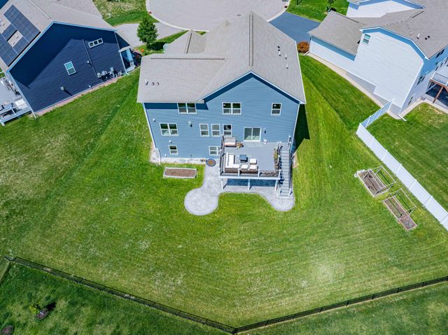1407 Ironwood Court, Carver, MN 55315