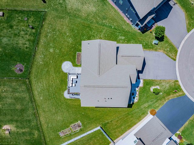 1407 Ironwood Court, Carver, MN 55315