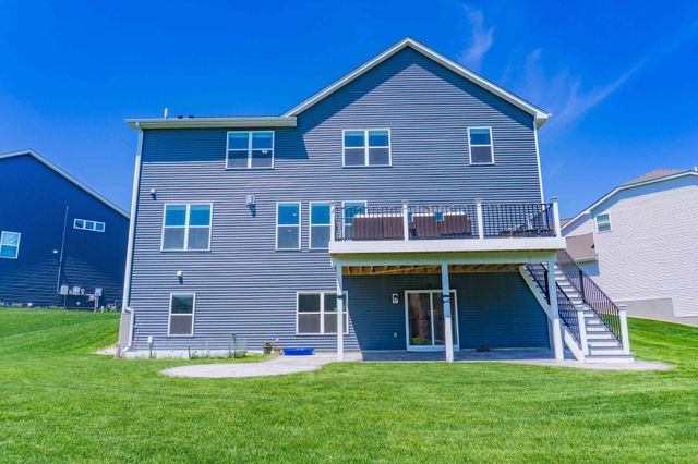 1407 Ironwood Court, Carver, MN 55315