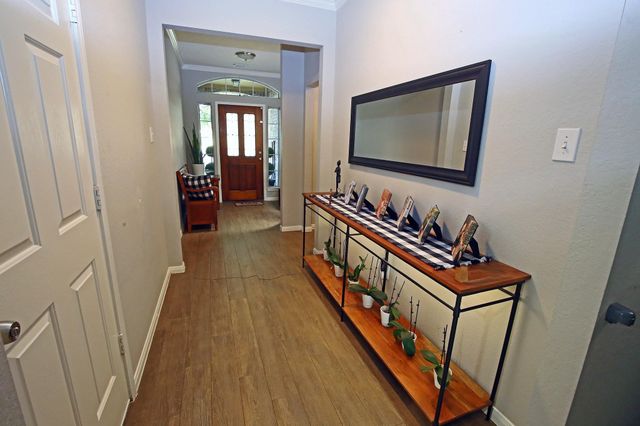 907 Riverside Drive, Alvin, TX 77511