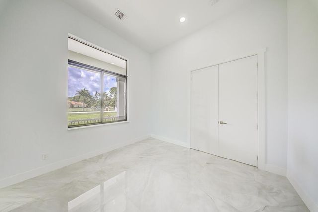 11165 Tangerine Boulevard, West Palm Beach, FL 33412