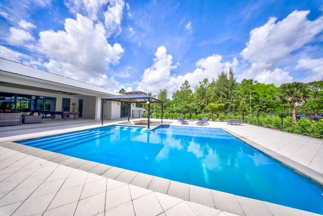 11165 Tangerine Boulevard, West Palm Beach, FL 33412