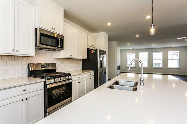 339 Sammon Way, Lawrenceville, GA 30046