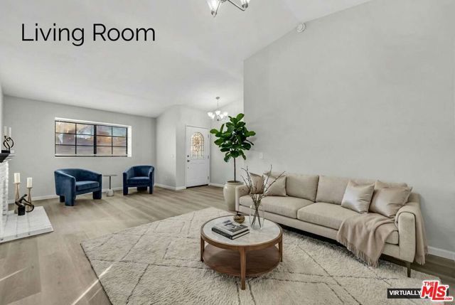 1027 Landsford Street, Lancaster, CA 93535