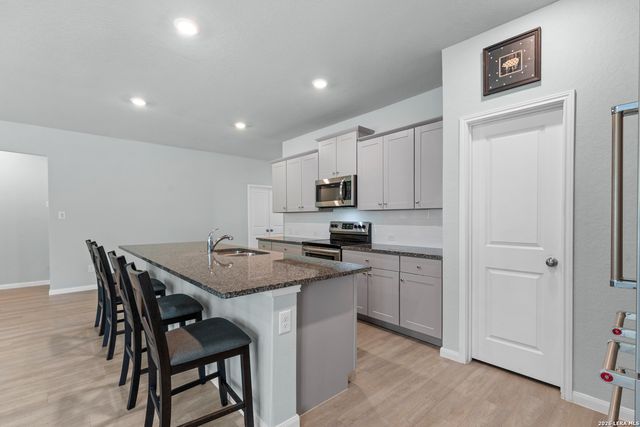 6138 Ballast Trail, New Braunfels, TX 78132