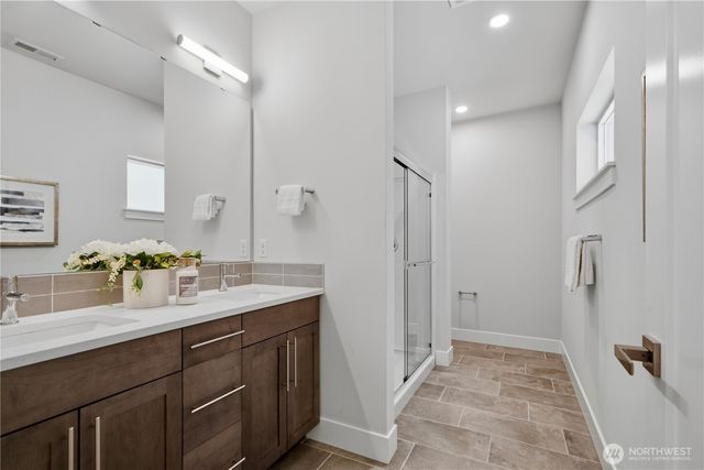 18733 14th Place W, Lynnwood, WA 98037